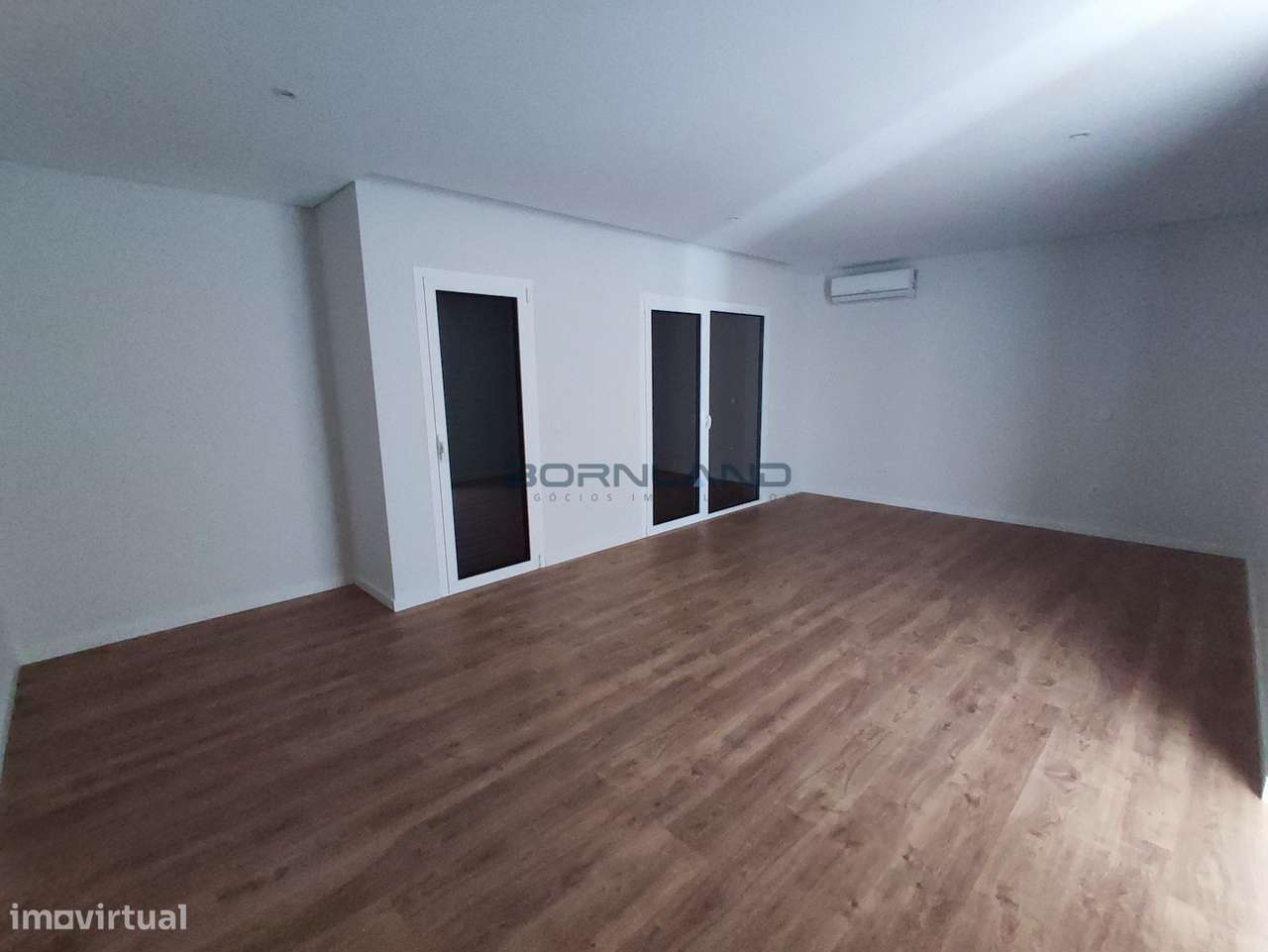 Moradia em Banda T3-7