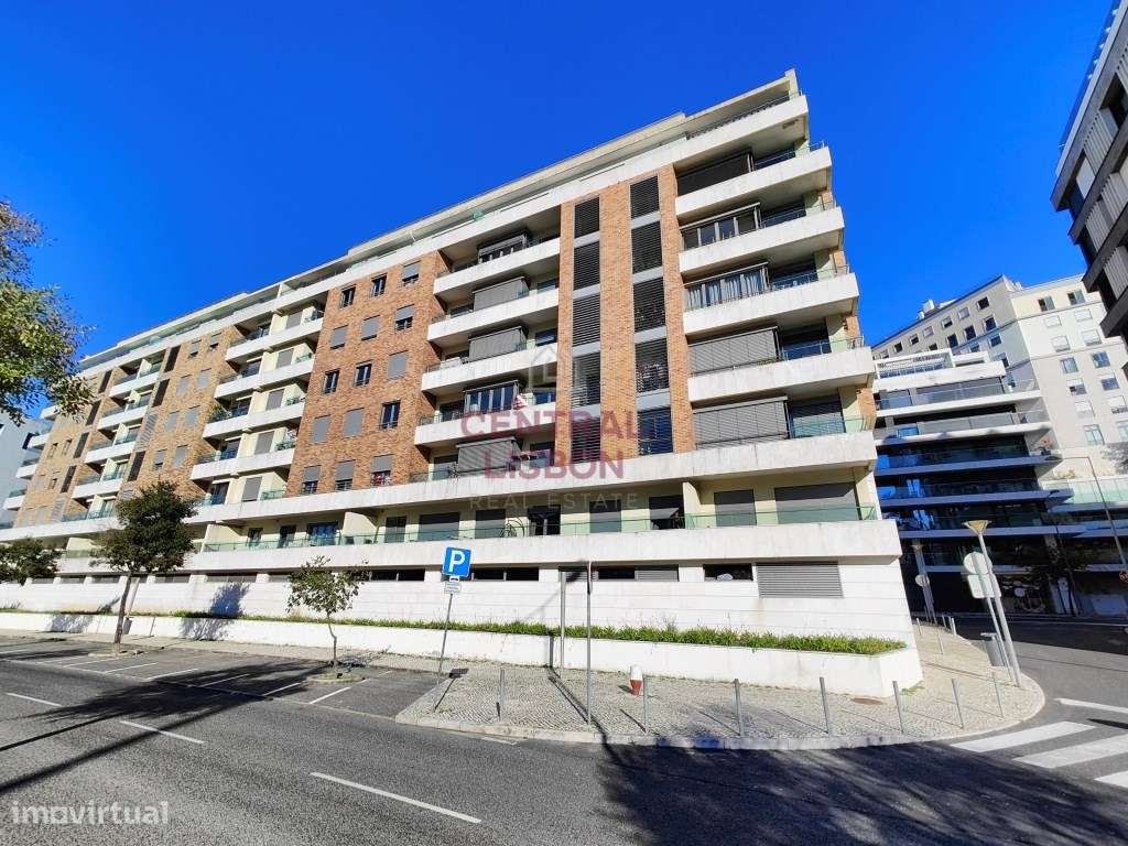 Apartamento T2 - Lisboa - Estádio do Benfica - Estacionamento - Venda - Grande imagem: 2/26