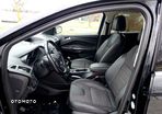 Ford Kuga 2.0 TDCi 2x4 Titanium - 6