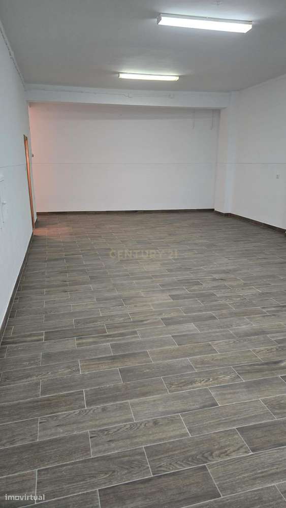 Arrendamento Loja no Lavradio, Barreiro: Excelente Localização e Acess - Grande imagem: 5/5