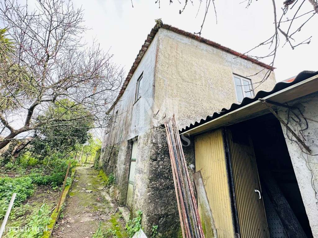 Moradia T2+1 para recuperar em Santa Marta de Portuzelo - Viana do ... - Grande imagem: 4/24