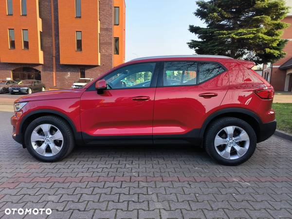 Volvo XC 40 D3 Geartronic Momentum Pro - 2