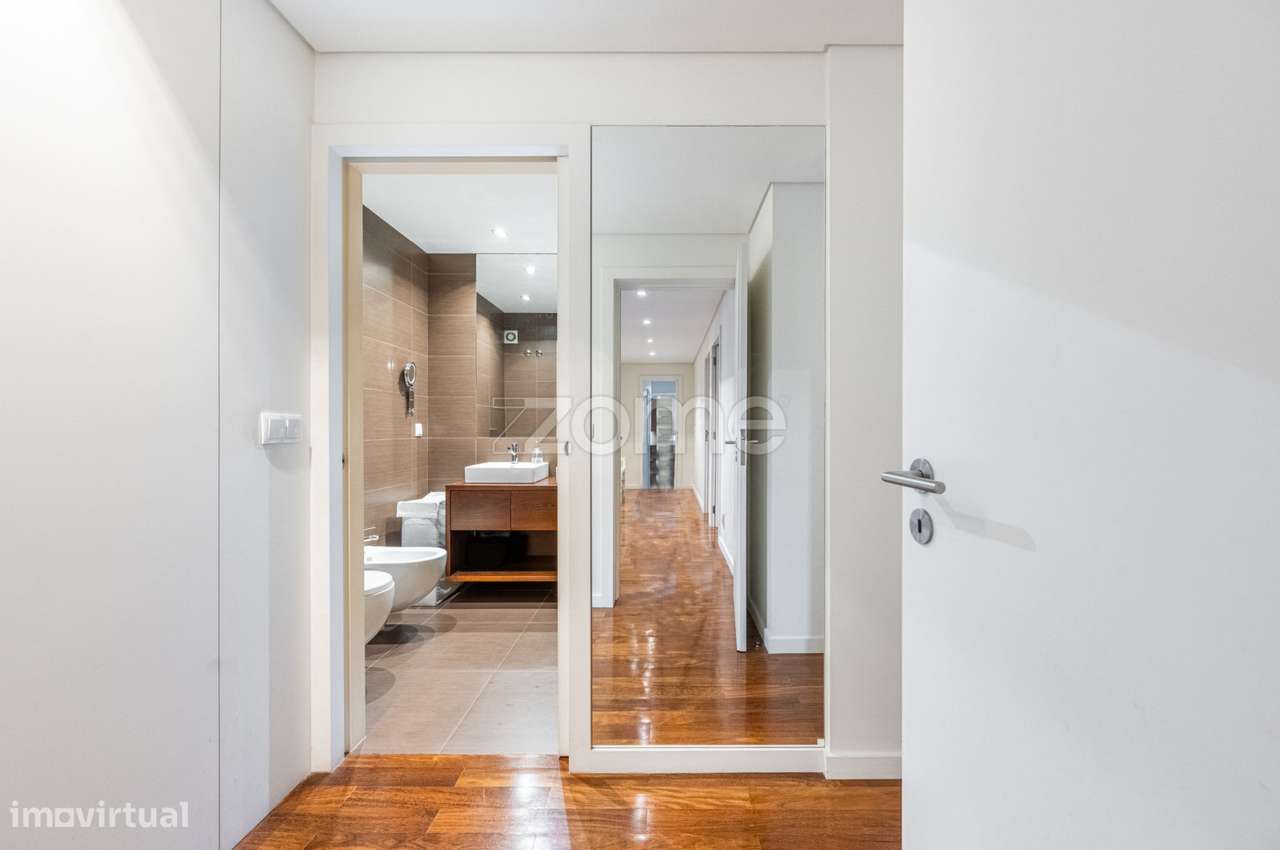 Apartamento T3 com Garagem Box para 2 carros - Edifício Antas Houses-6