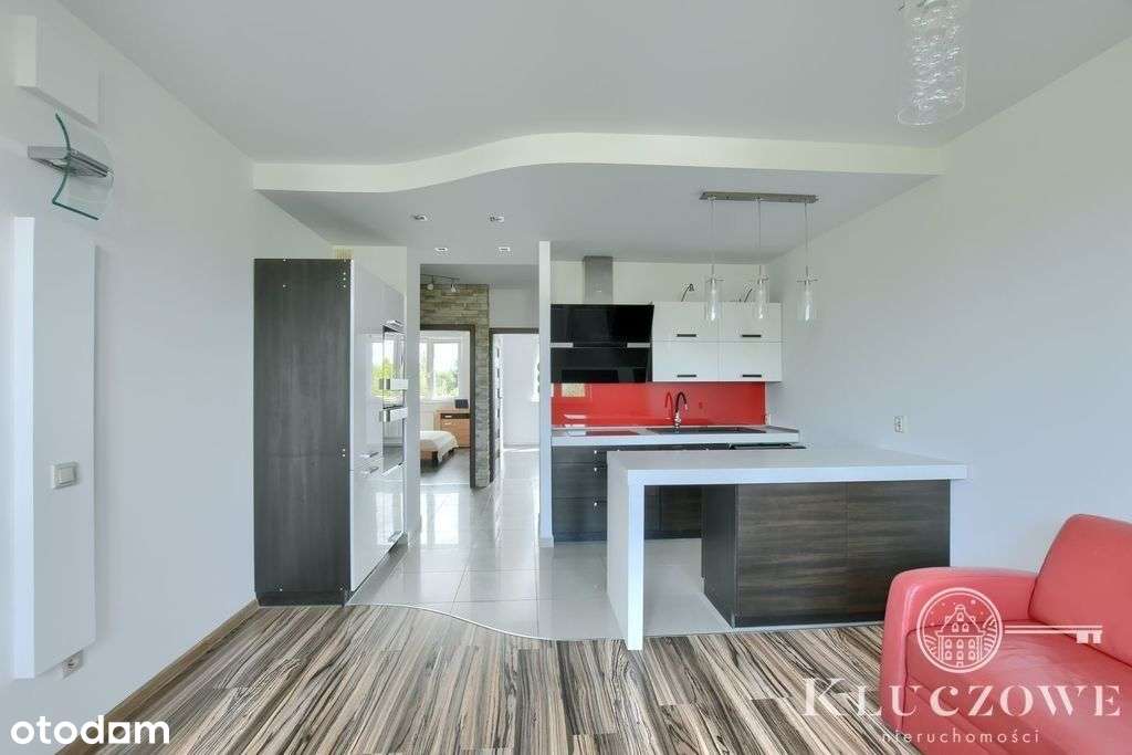 3 pokoje, 1 piętro, teren ogrodzony. - Pełny obrazek: 3/18