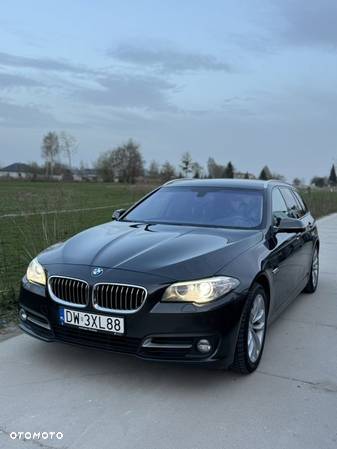 BMW Seria 5 530d xDrive Touring - 27