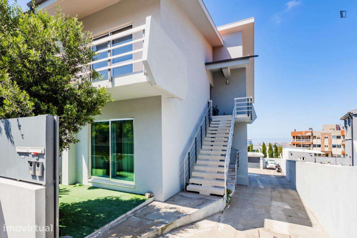 Estúdio - localizado em Vila nova de gaia - Grande imagem: 5/10