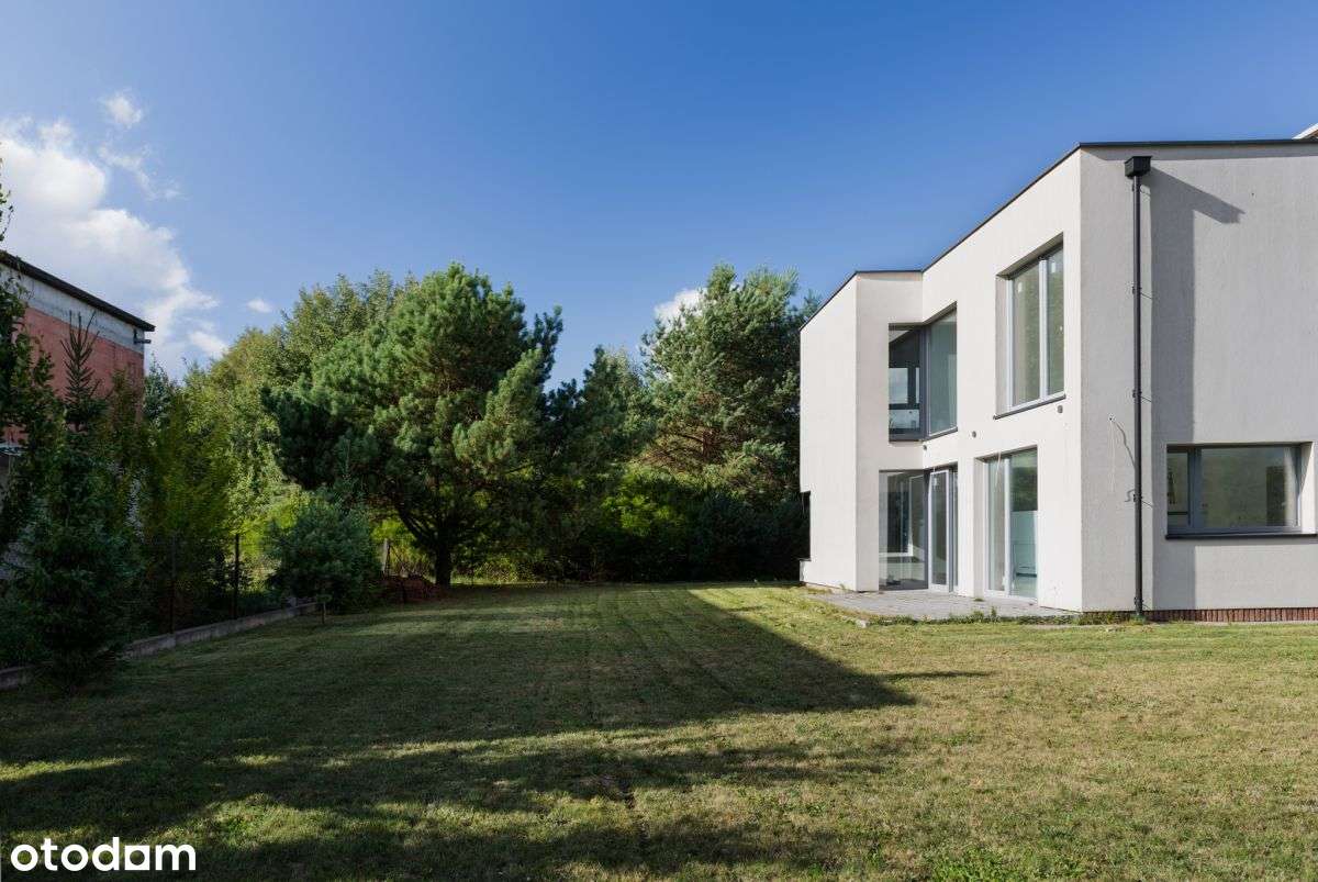 Efektowna przestrzeń do wykończenia-8