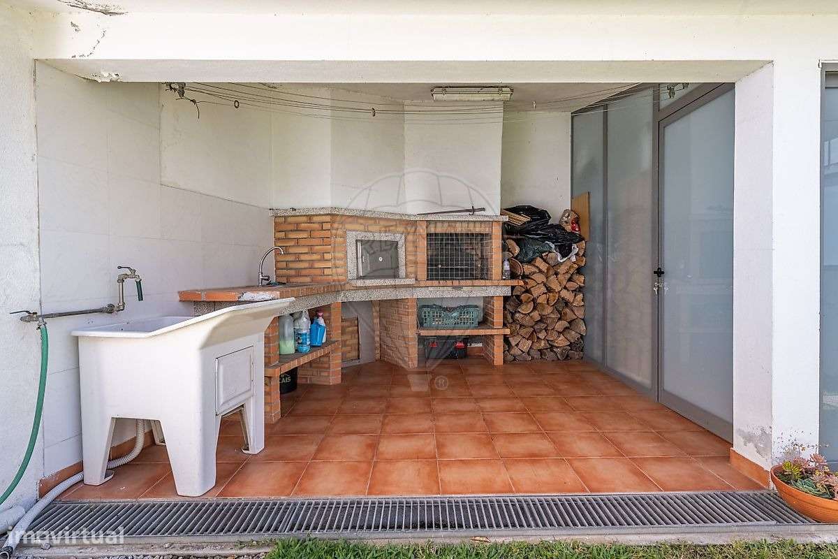 Moradia T3 em Fermentões-26