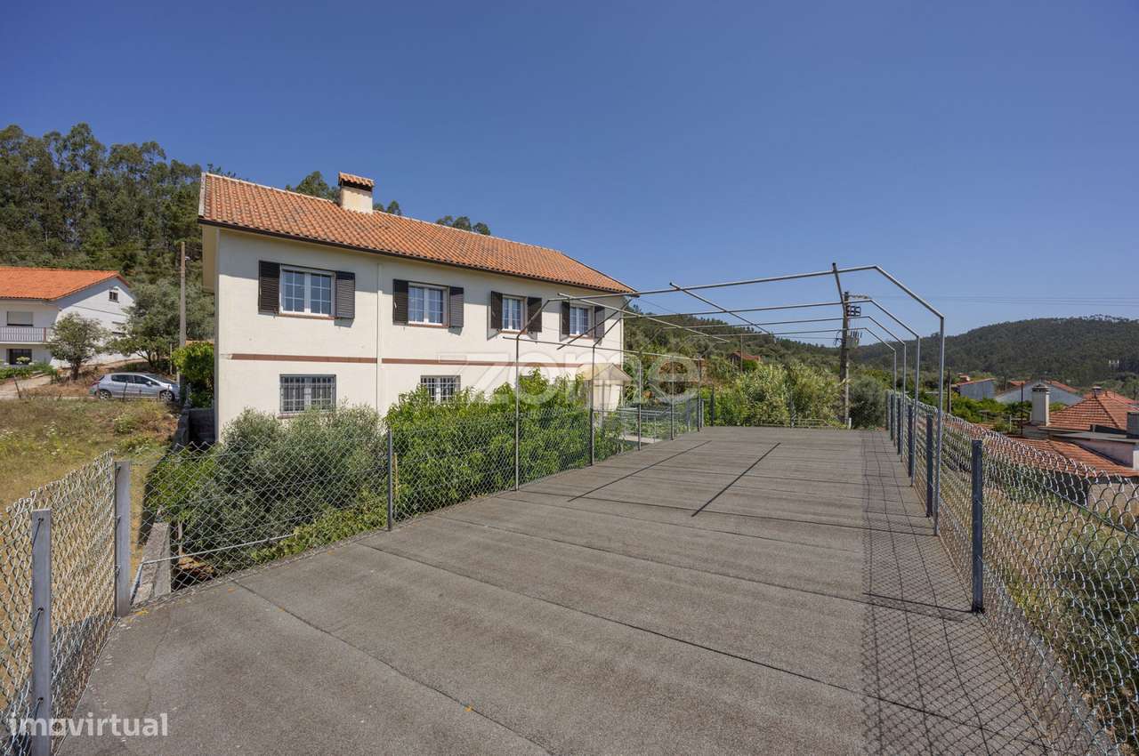 Moradia Isolada || Garagem|| Anexos || Santiago de Litém - Grande imagem: 1/58