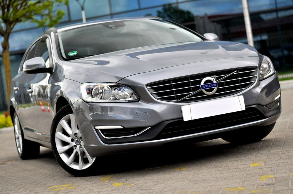 Volvo V60 I D2 Momentum 2017