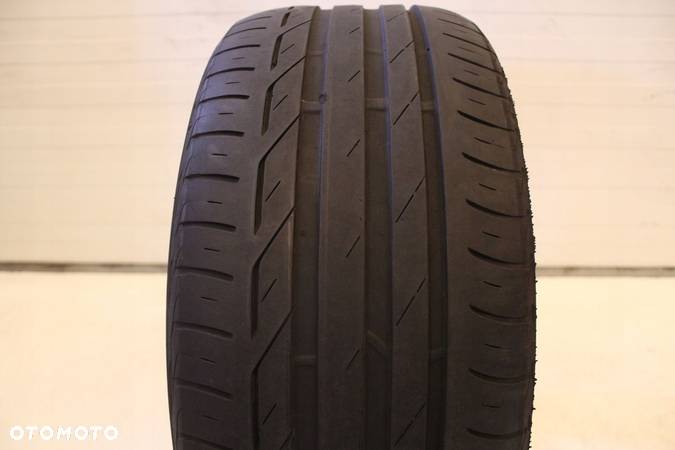 OPONA BRIDGESTONE TURANZA T001 245 40 18 93Y - 3