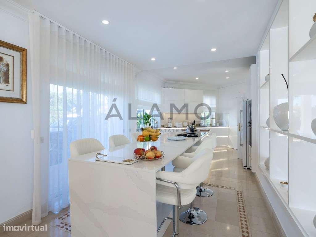 Classe e Luxo, moradia de 4 Quartos na Quinta do Lago-5