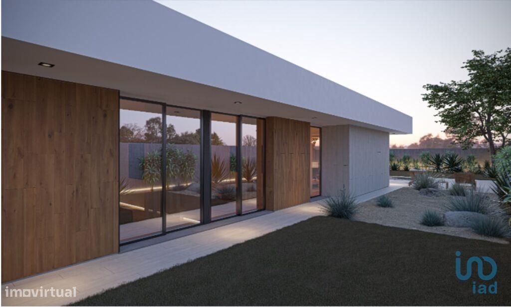 Casa / Villa T4 em Santa Maria, São Pedro e Sobral da Lagoa de 217,00 - Grande imagem: 1/29