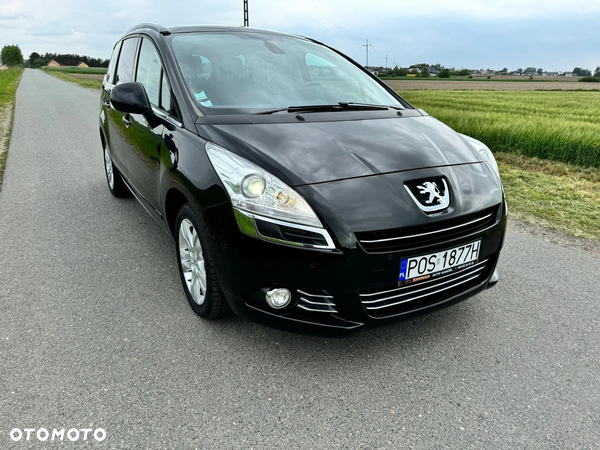 Peugeot 5008 2.0 HDi Allure 7os - 8