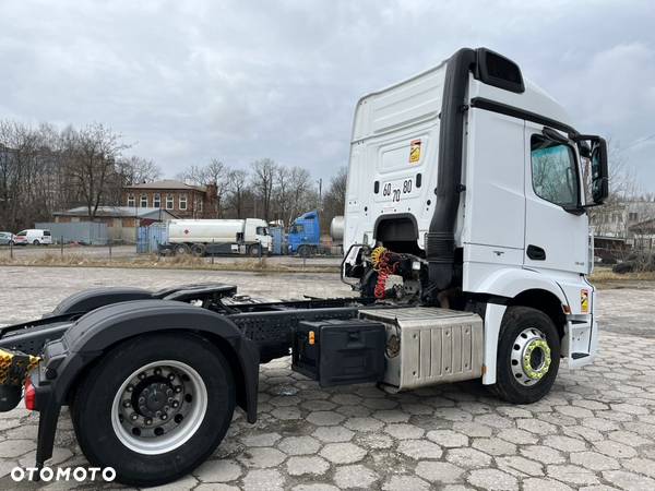 Mercedes-Benz Actros - 4