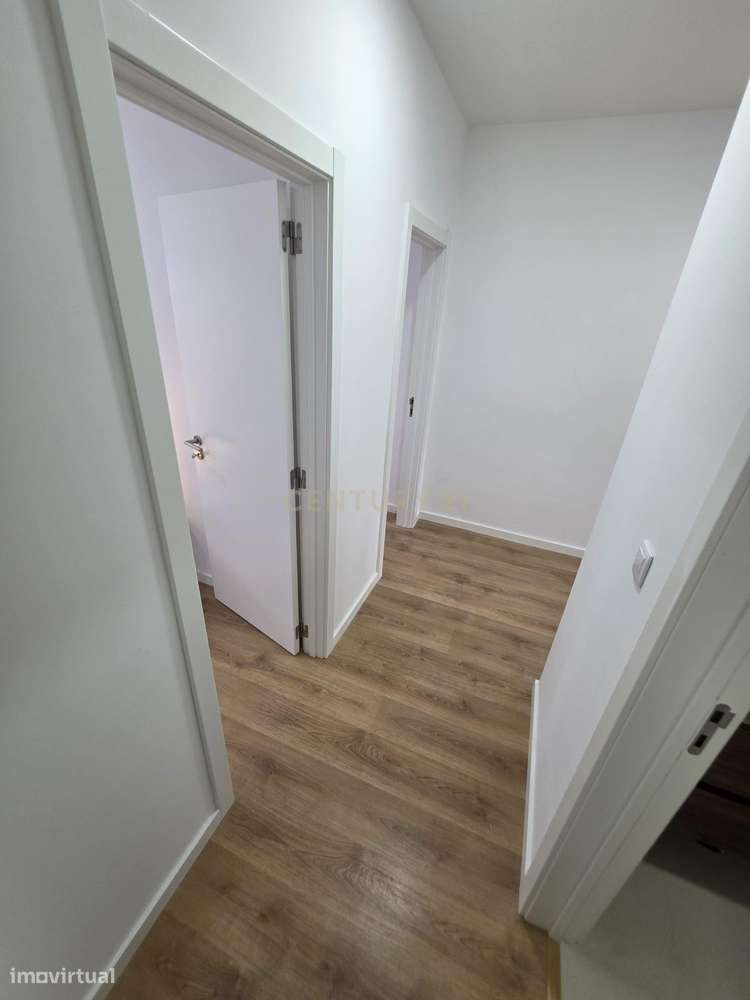 T3 NOVO -C/ SUITE E VARANDA-16