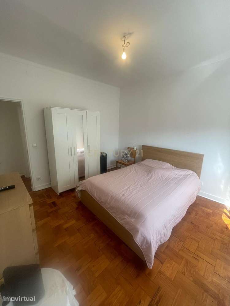 Apartamento T2 com possibilidade de utilização como T3 | Excelente loc-10