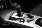 Alfa Romeo Stelvio 2.0 Turbo Sprint Q4 - 33