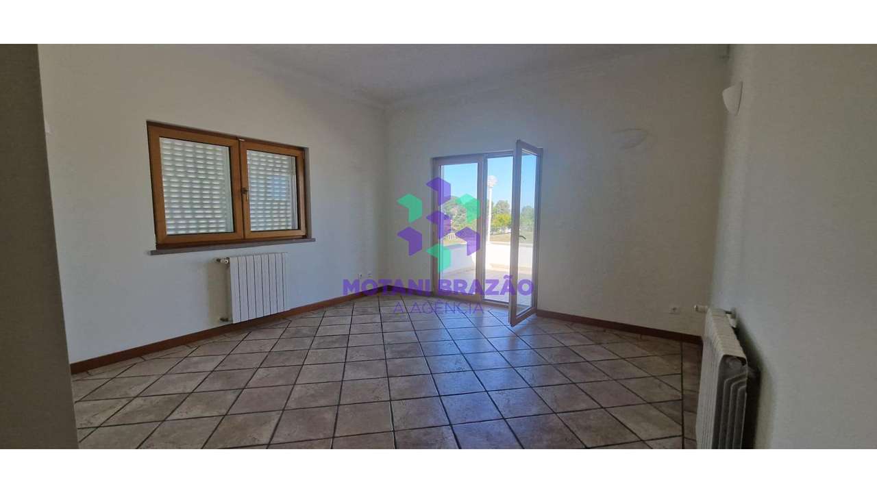 Magnífica Moradia Sesimbra c/Piscina-46