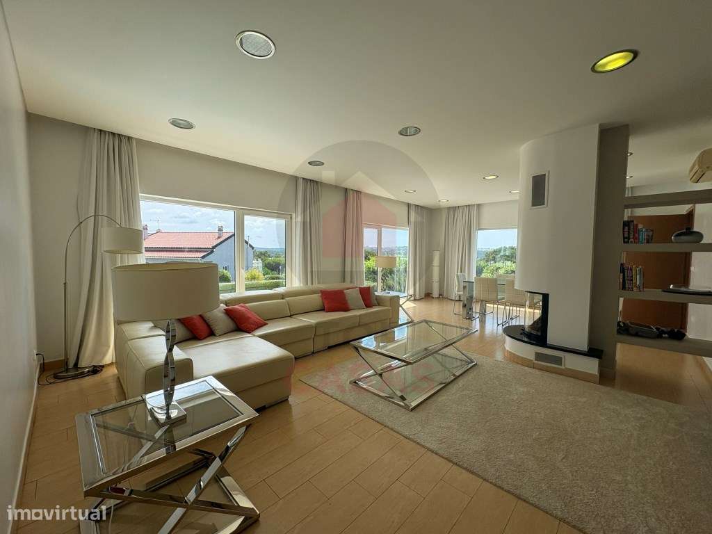 Moradia Contemporânea de Luxo com Vista Deslumbrante sobre a Lagoa ...-23