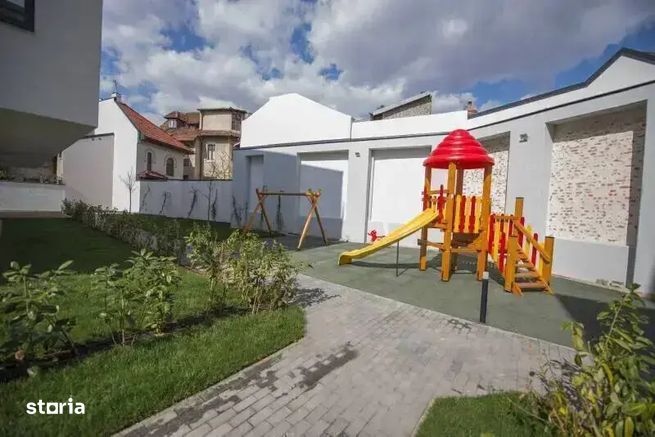 Apartament 3 camere  zona Parcul Carol !-4
