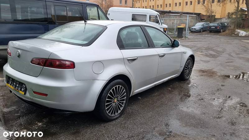 Pas Przedni Alfa Romeo 159 1.9JTDm 565/A - 4