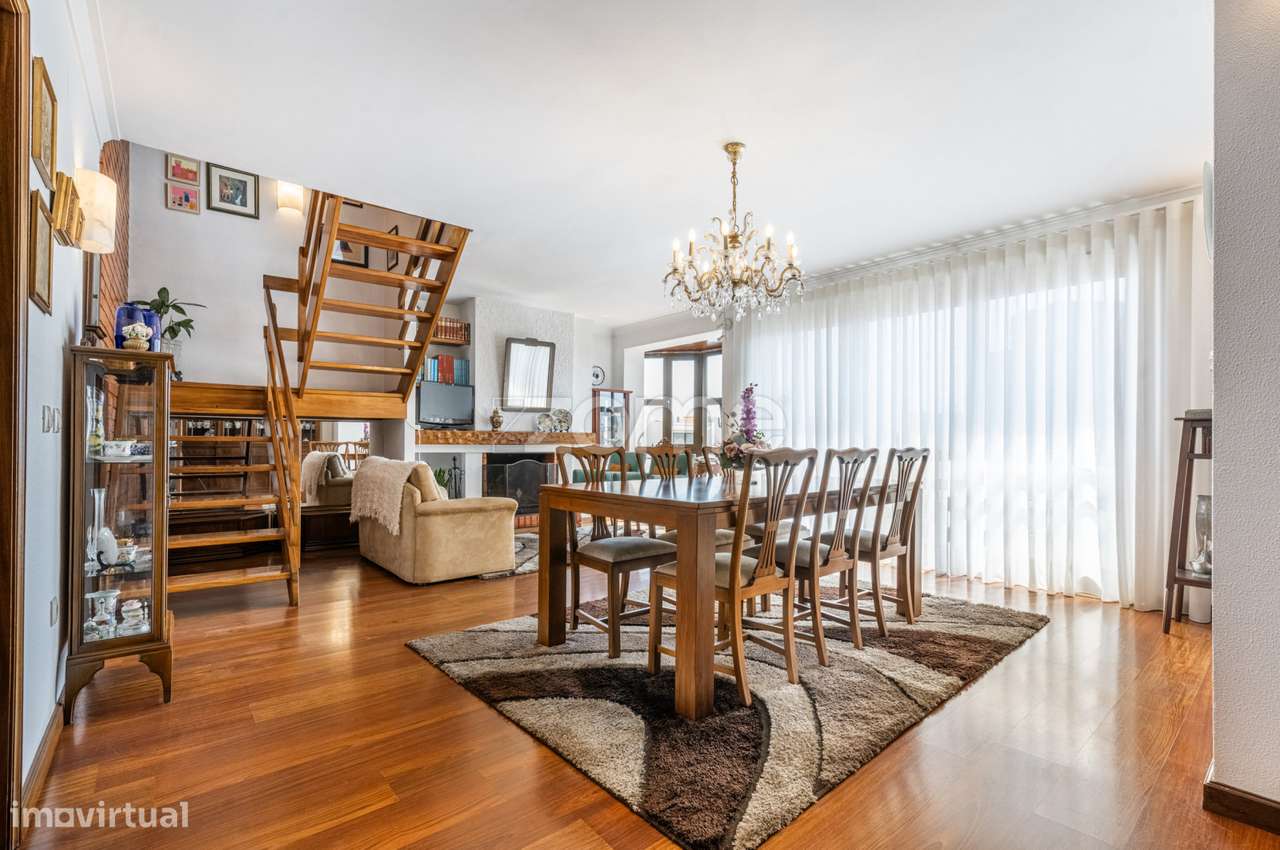 Apartamento T4 duplex ao centro da Póvoa - Grande imagem: 4/45