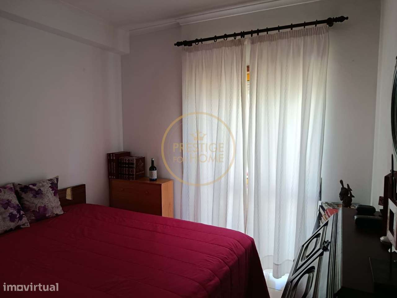 Apartamento T3 com garagem no centro de Loulé-11