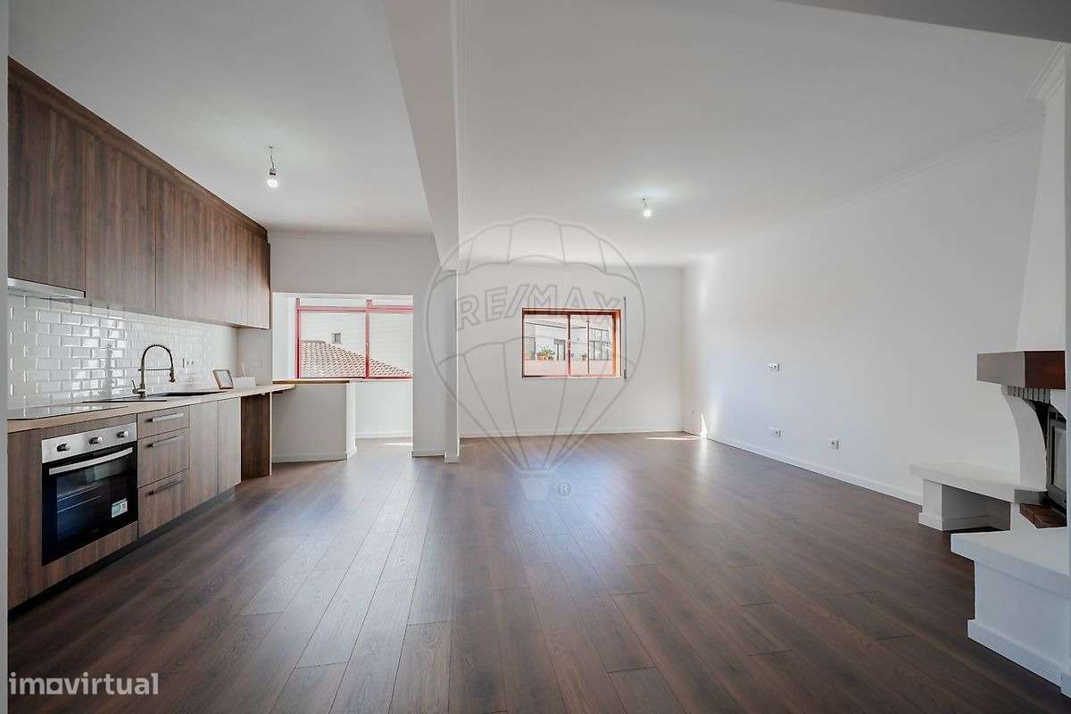 Apartamento T3 totalmente renovado em Ferreiros – Amares - Grande imagem: 2/22