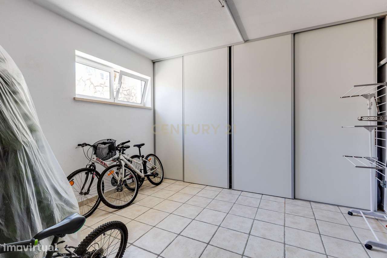 Moradia T4 +1  em Pombal || Potencial extra de rentabilidade-32