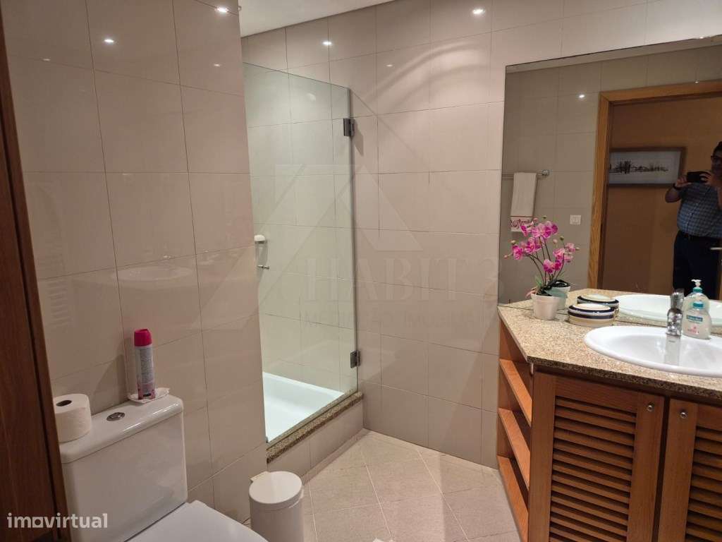 Moradia T4 com jardim-23