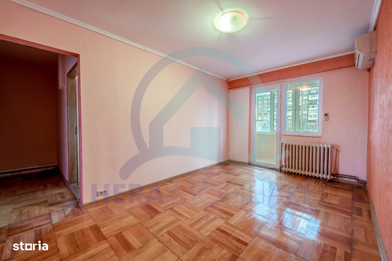 Apartament 3 camere cu centrala zona Vlaicu