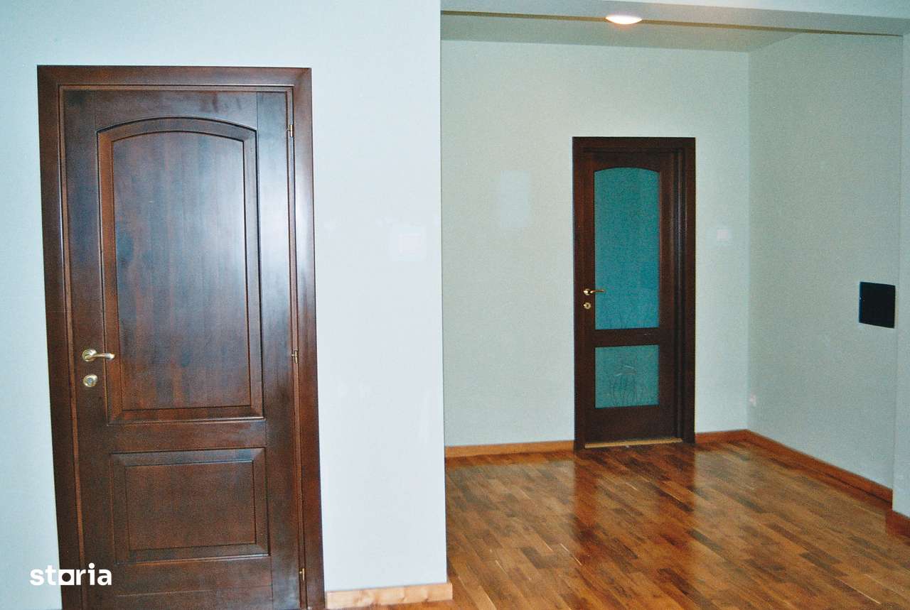 Vilă Pipera – Jolie Ville , P+1 , 204 mp utili, curte 270 mp-10