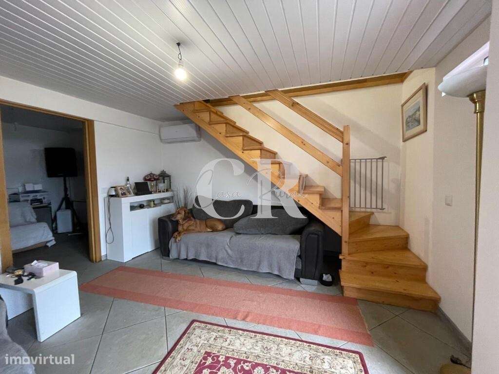 Casa de 4 quartas renovada com terreno em Vila Nova de Poiares-18