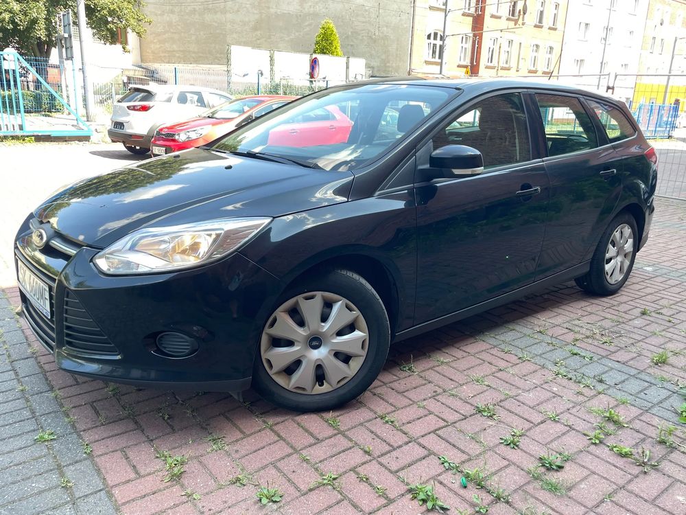 Ford Focus Mk3 (2010-2018) 1.6 Ambiente 2013