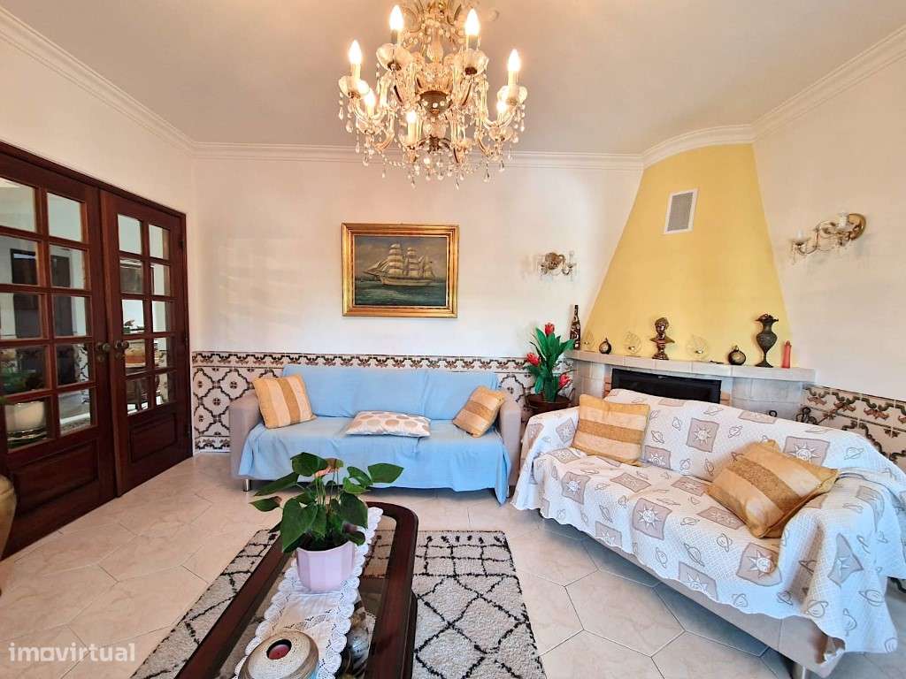 Moradia isolada como nova em Fernão Ferro-45