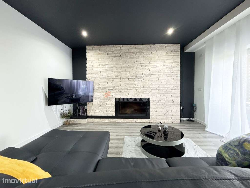 Apartamento T3 em condomínio privado com piscina-10