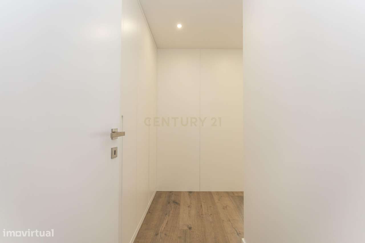 T3 de Luxo | 2.º Andar Direito | Varanda em L | Quinta do Desembargado-34