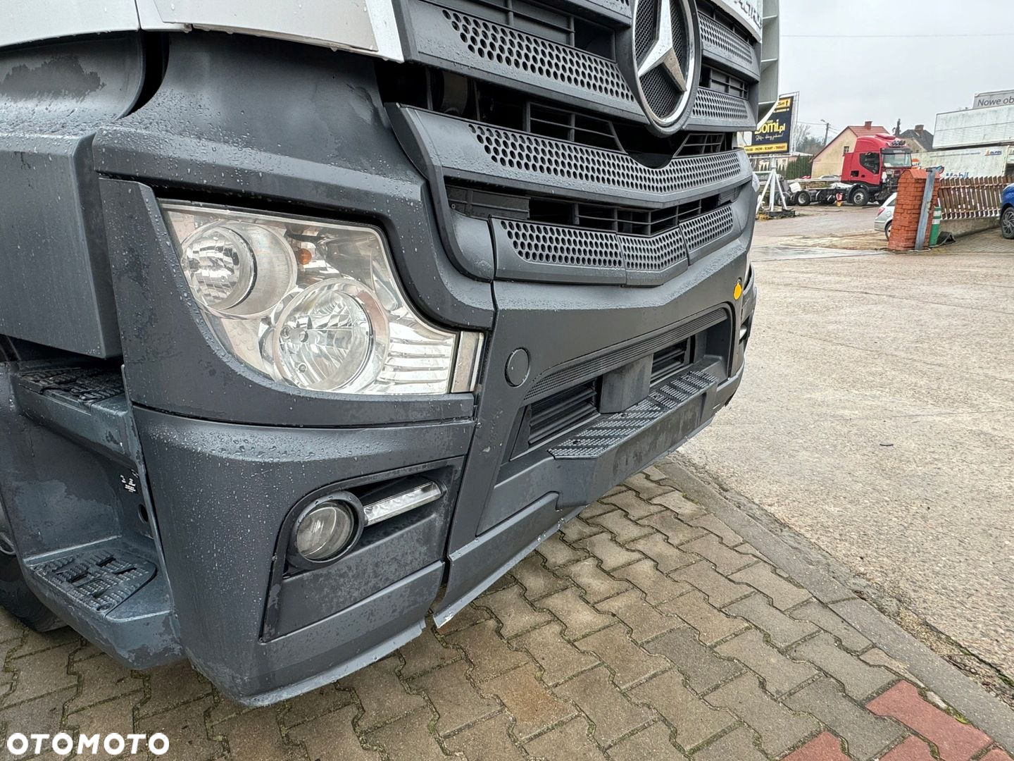 Przód kompletny zderzak narożnik wąska kabina Mercedes Actros MP 4 - 2