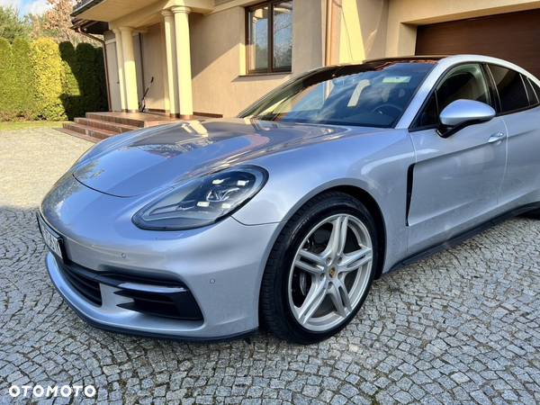 Porsche Panamera 4 - 15