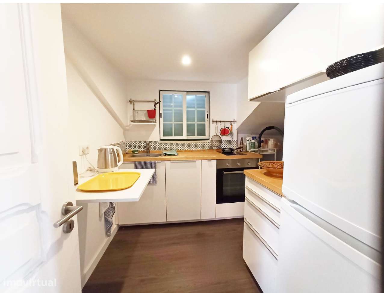 Apartamento com terraço e vista junto ao jardim do Torel-19