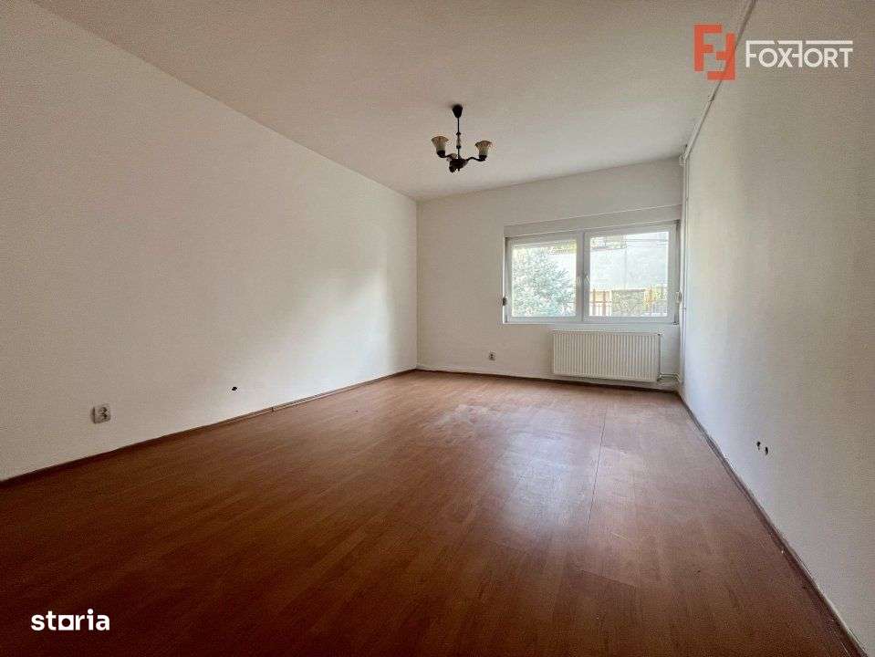 Casa individuala cu 7 camere si teren de 358 mp de vanzare, zona Giroc - Imagine principală: 4/19