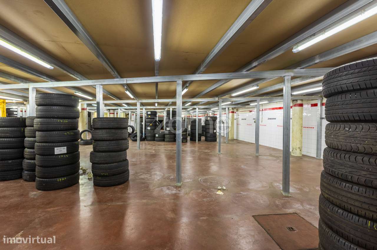 Armazém em Mesão Frio, Guimarães - Grande imagem: 3/19