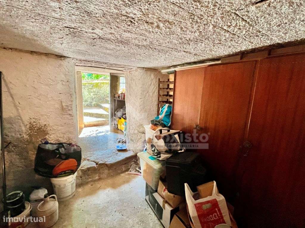 Moradia T4 pronta a habitar em Castanheira de Pera-28