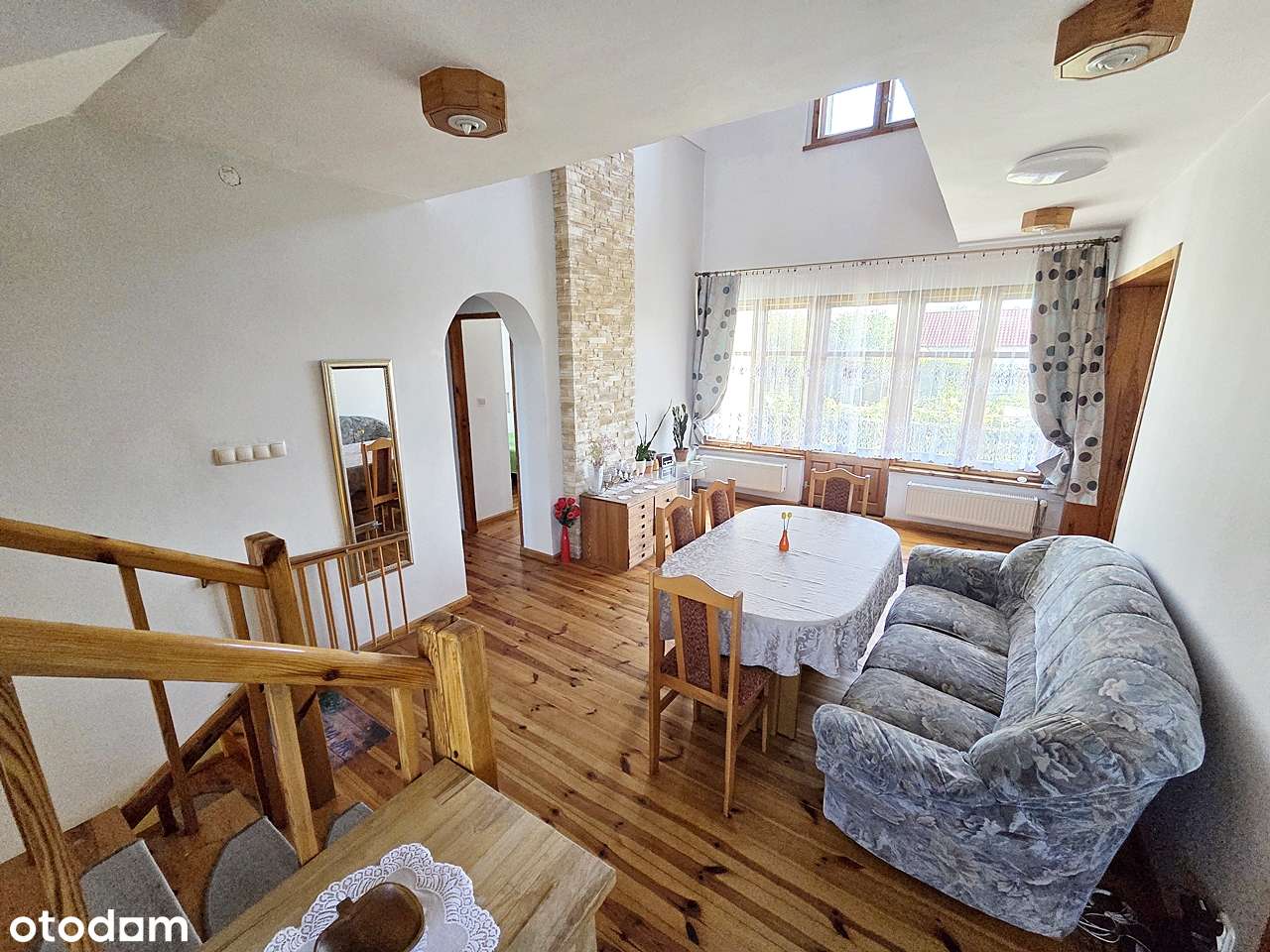 Dom o nietuzinkowej architekturze-3