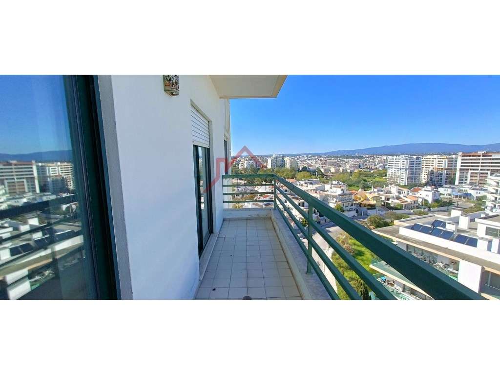 Apartamento T3 usado com elevador e garagem em Portimão, centro da ...-29