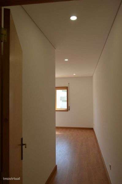 Apartamento T3 Arrendamento - Grande imagem: 5/12