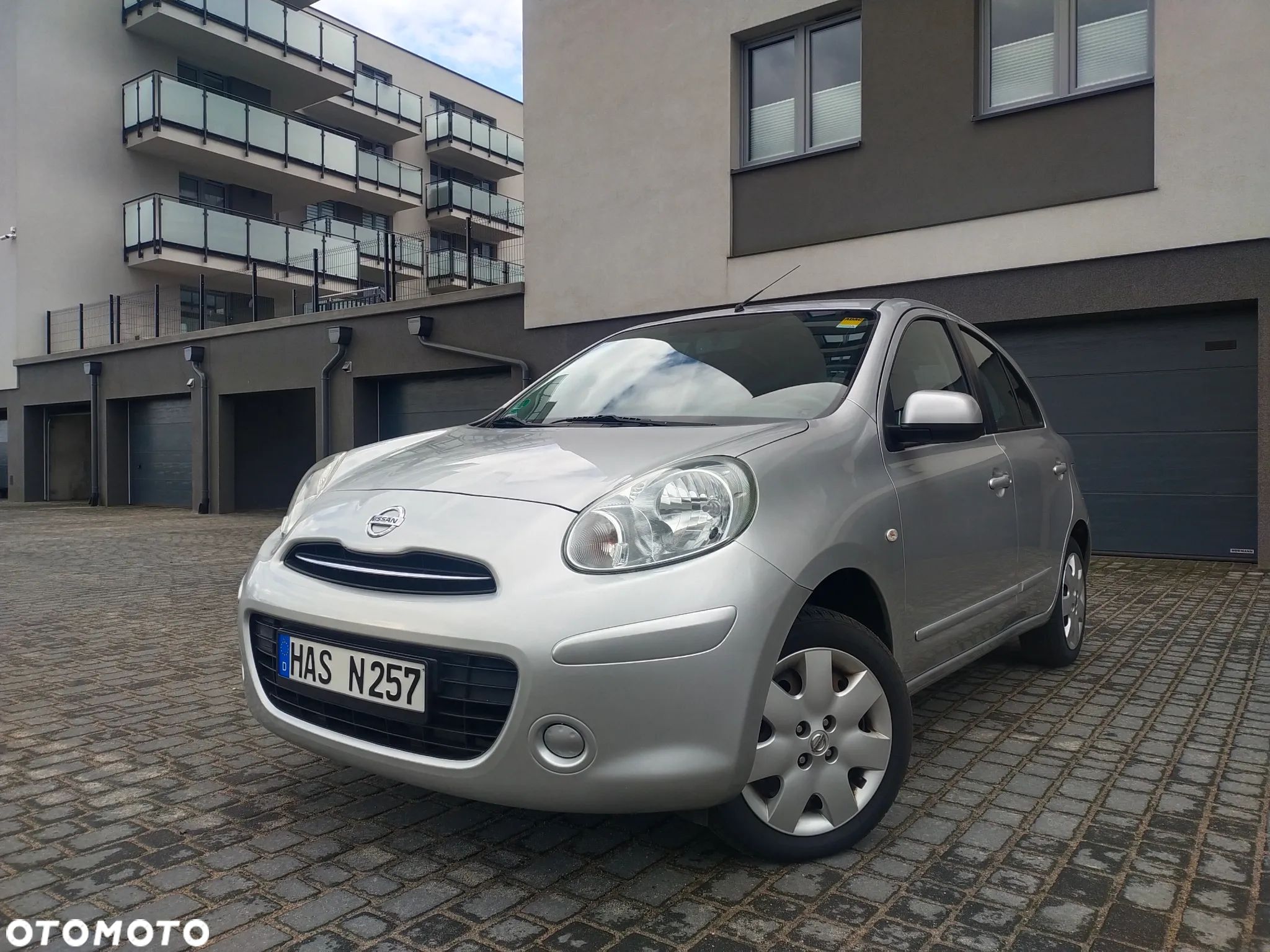 Nissan Micra 1.2 30 Jahre Edition - 1