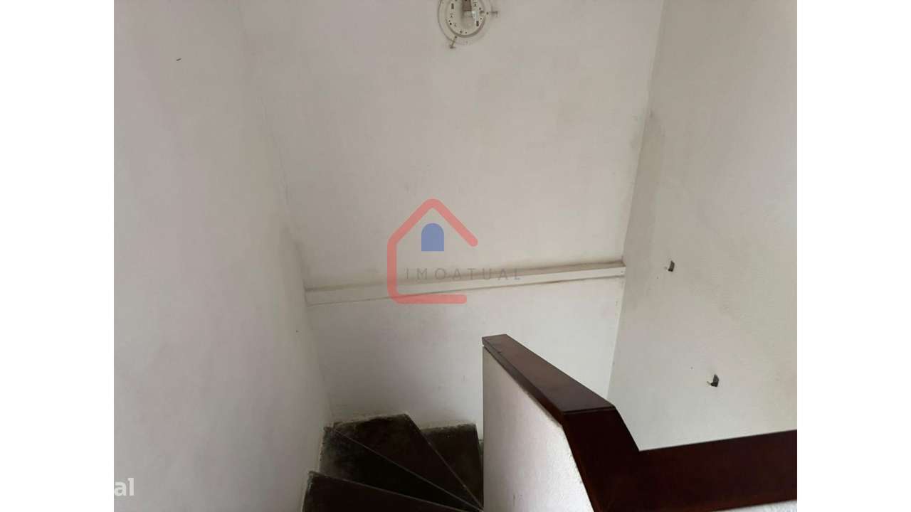 Apartamento T2 em Portugal-18