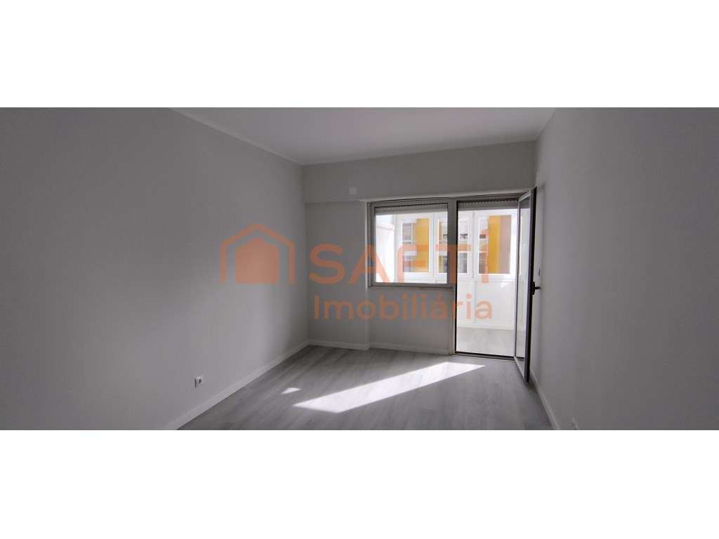 Apartamento T2 em Oeiras - Grande imagem: 5/14